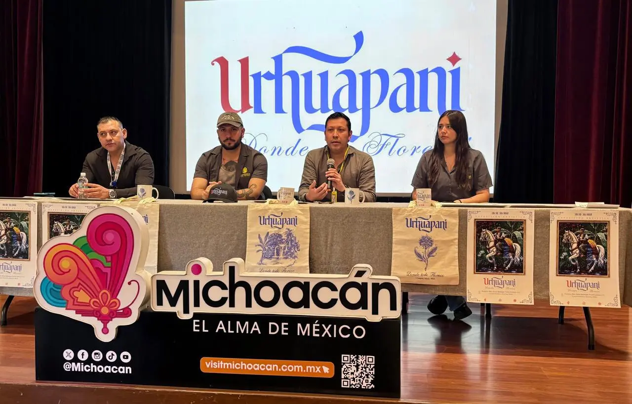 “Urhuapani” llena de color y tradición a Morelia con arte de Uruapan